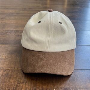 Brandy Melville Cream and Brown Cap